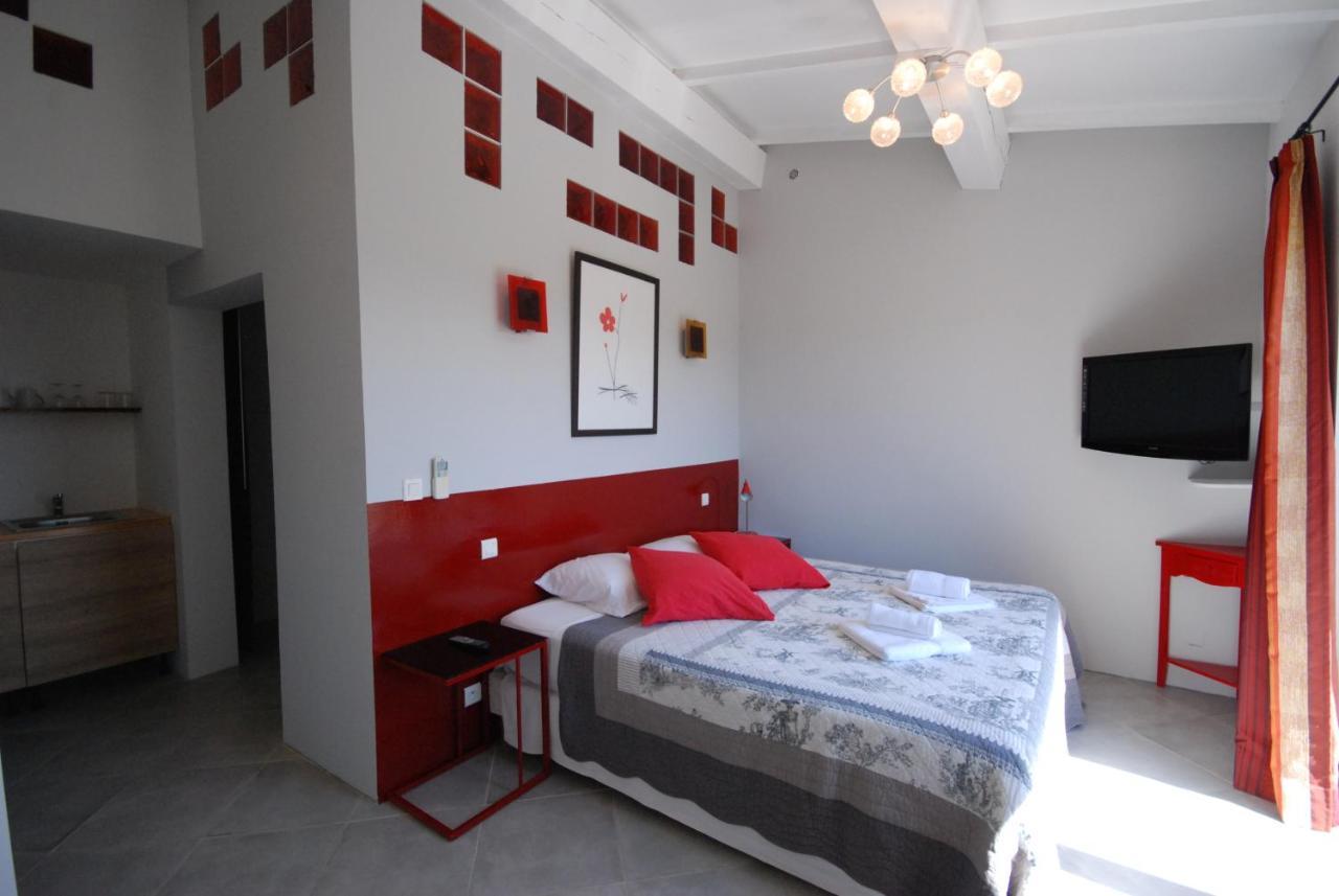 Bed and Breakfast Aloasis Grimaud Esterno foto