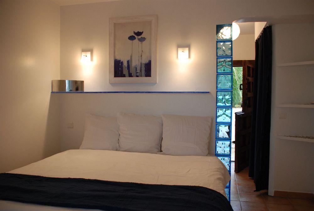 Bed and Breakfast Aloasis Grimaud Esterno foto