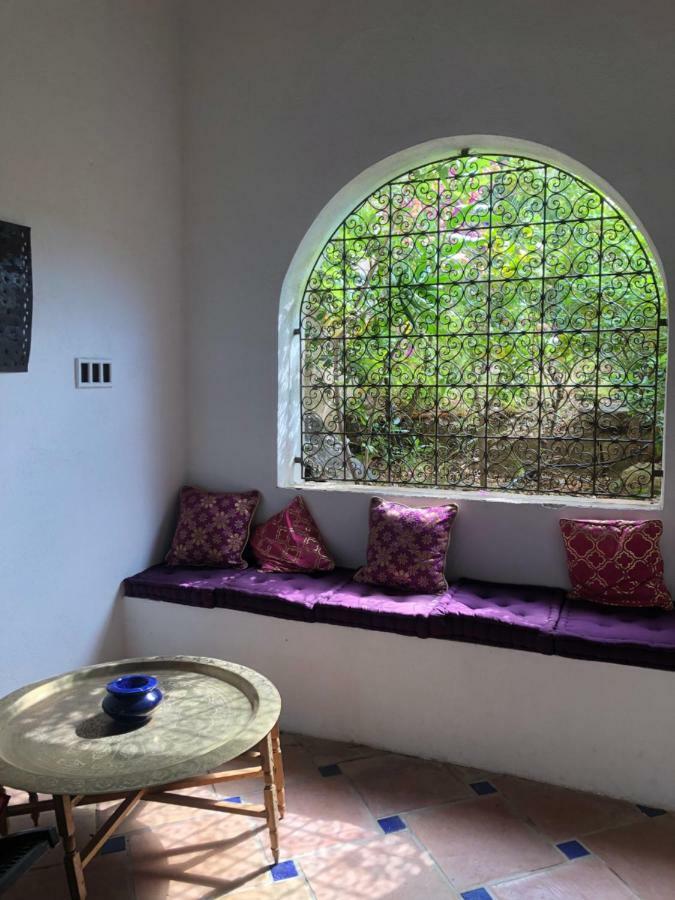 Bed and Breakfast Aloasis Grimaud Esterno foto